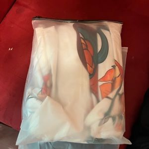 You can’t buy these amazing dresses anywhere except on apps